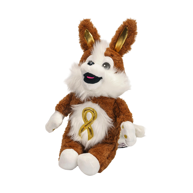 Nakaupo na may mahabang tainga na ligaw na hayop kuneho na mga plush toy