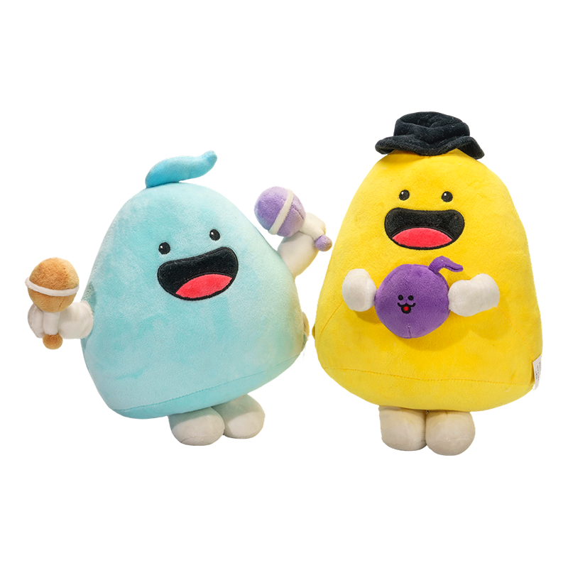 Masasayang ice-cream at donut na plush keychain